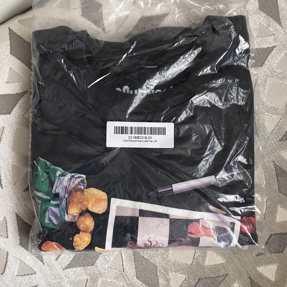 NWT GMM Good Mythical Evening 2022 Commemorative Collector's Tee XXL - Picture 3 of 5